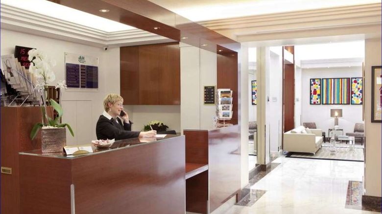 <b>Atlantic Hotel Lobby</b>. Images powered by <a href="https://iceportal.shijigroup.com/" title="IcePortal" target="_blank">IcePortal</a>.