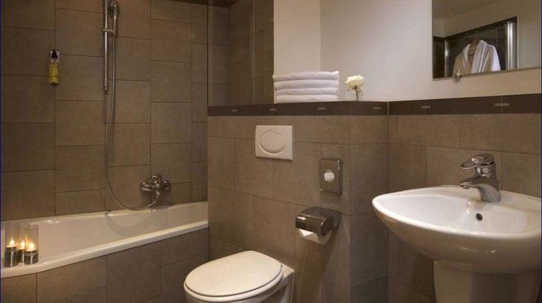 <b>Hotel Parc Beaux-Arts Room</b>. Images powered by <a href="https://iceportal.shijigroup.com/" title="IcePortal" target="_blank">IcePortal</a>.