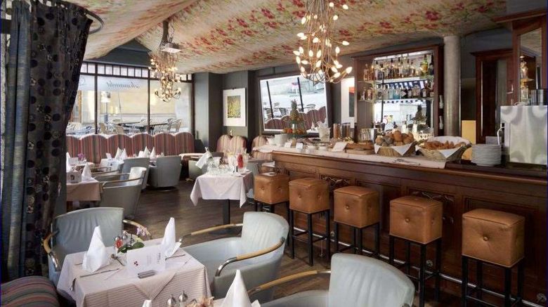 <b>Hotel Parc Beaux-Arts Restaurant</b>. Images powered by <a href="https://iceportal.shijigroup.com/" title="IcePortal" target="_blank">IcePortal</a>.