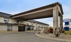 Lexington Inn & Suites Windsor