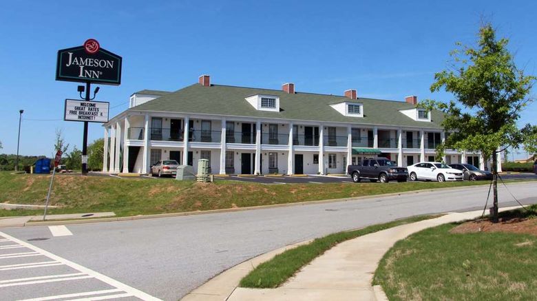 <b>Jameson Inn Oakwodd Exterior</b>. Images powered by <a href="https://iceportal.shijigroup.com/" title="IcePortal" target="_blank">IcePortal</a>.