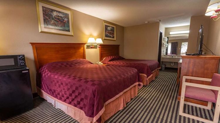 America's Best Inn & Suites Room