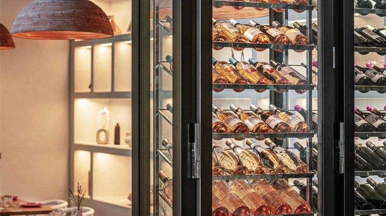 <b>Novotel Paris Porte de Versailles Restaurant</b>. Images powered by <a href="https://iceportal.shijigroup.com/" title="IcePortal" target="_blank">IcePortal</a>.