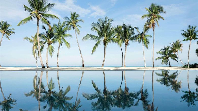 <b>Pullman Maldives All-Inclusive Resort Pool</b>. Images powered by <a href="https://iceportal.shijigroup.com/" title="IcePortal" target="_blank">IcePortal</a>.
