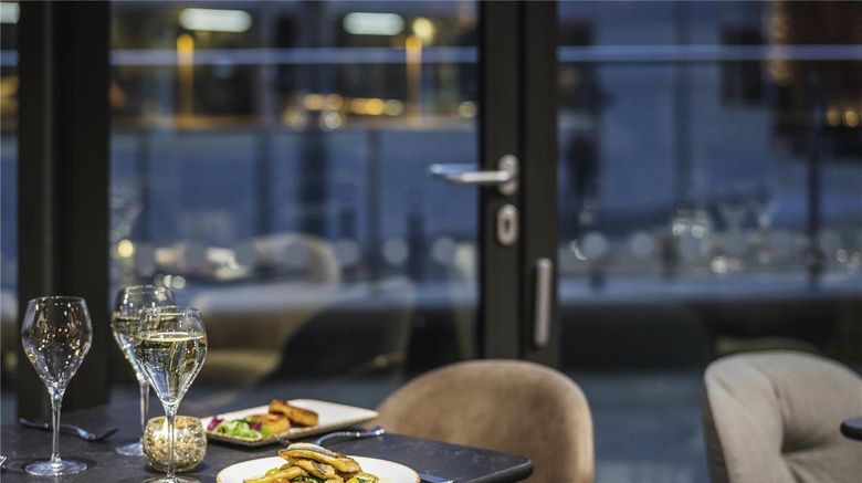 <b>Novotel Leicester Restaurant</b>. Images powered by <a href="https://iceportal.shijigroup.com/" title="IcePortal" target="_blank">IcePortal</a>.