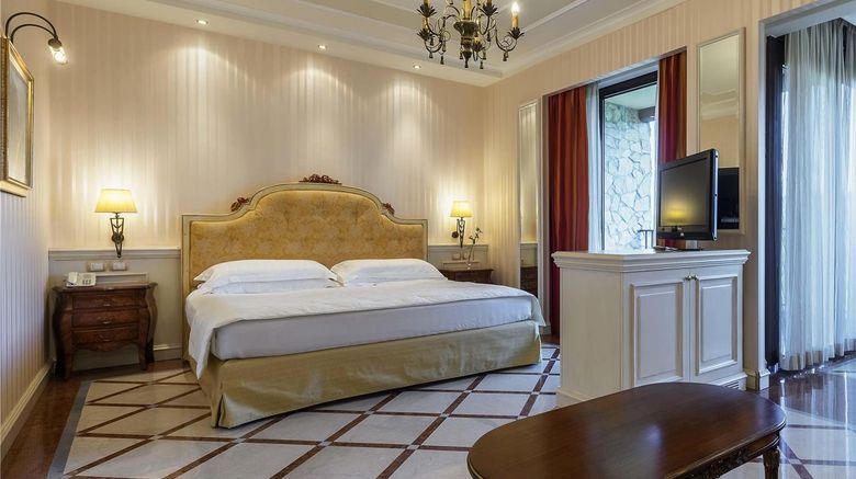 <b>Petriolo Siena Terme and Spa Room</b>. Images powered by <a href="https://iceportal.shijigroup.com/" title="IcePortal" target="_blank">IcePortal</a>.