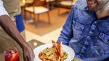<b>Mercure Itajai Navegantes Restaurant</b>. Images powered by <a href="https://iceportal.shijigroup.com/" title="IcePortal" target="_blank">IcePortal</a>.