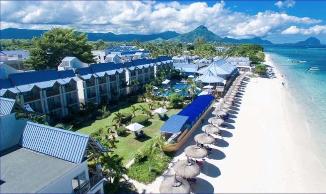 Pearl Beach Hotel Exterior