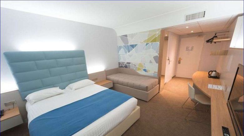 <b>Plaza Site Du Futuroscope Hotel Room</b>. Images powered by <a href="https://iceportal.shijigroup.com/" title="IcePortal" target="_blank">IcePortal</a>.