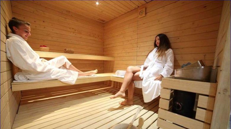 <b>Plaza Site Du Futuroscope Hotel Spa</b>. Images powered by <a href="https://iceportal.shijigroup.com/" title="IcePortal" target="_blank">IcePortal</a>.