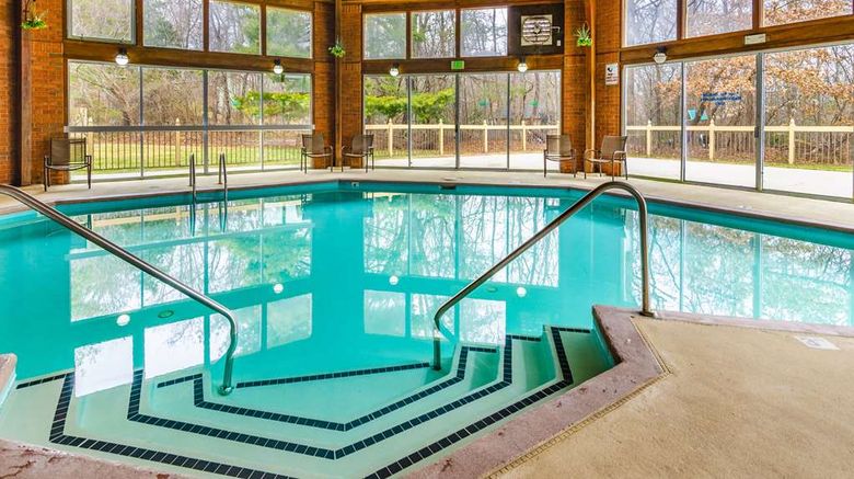 <b>Quality Inn Radford Pool</b>. Images powered by <a href="https://iceportal.shijigroup.com/" title="IcePortal" target="_blank">IcePortal</a>.