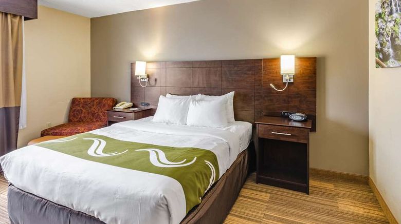 <b>Quality Inn Radford Room</b>. Images powered by <a href="https://iceportal.shijigroup.com/" title="IcePortal" target="_blank">IcePortal</a>.