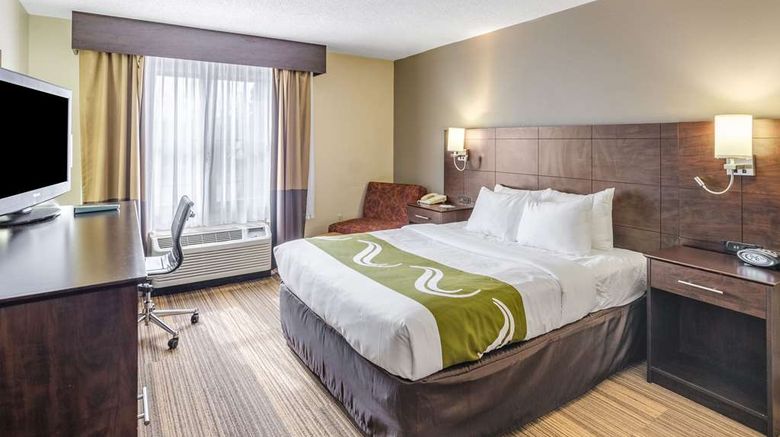 <b>Quality Inn Radford Room</b>. Images powered by <a href="https://iceportal.shijigroup.com/" title="IcePortal" target="_blank">IcePortal</a>.