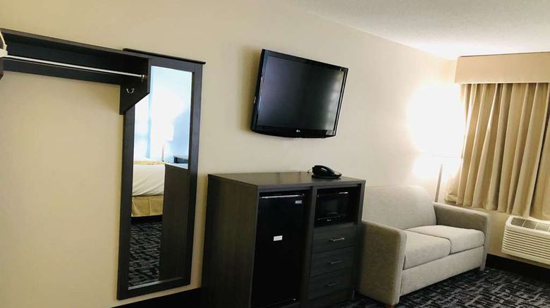 <b>Baymont by Wyndham Joliet Room</b>. Images powered by <a href="https://iceportal.shijigroup.com/" title="IcePortal" target="_blank">IcePortal</a>.