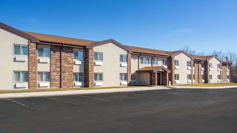 <b>Baymont by Wyndham Joliet Exterior</b>. Images powered by <a href="https://iceportal.shijigroup.com/" title="IcePortal" target="_blank">IcePortal</a>.