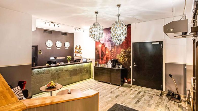 <b>Comfort Hotel Linkoping City Lobby</b>. Images powered by <a href="https://iceportal.shijigroup.com/" title="IcePortal" target="_blank">IcePortal</a>.