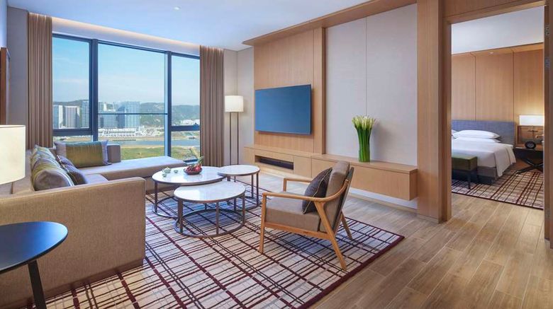 <b>Hyatt Regency Hengqin Suite</b>. Images powered by <a href="https://iceportal.shijigroup.com/" title="IcePortal" target="_blank">IcePortal</a>.