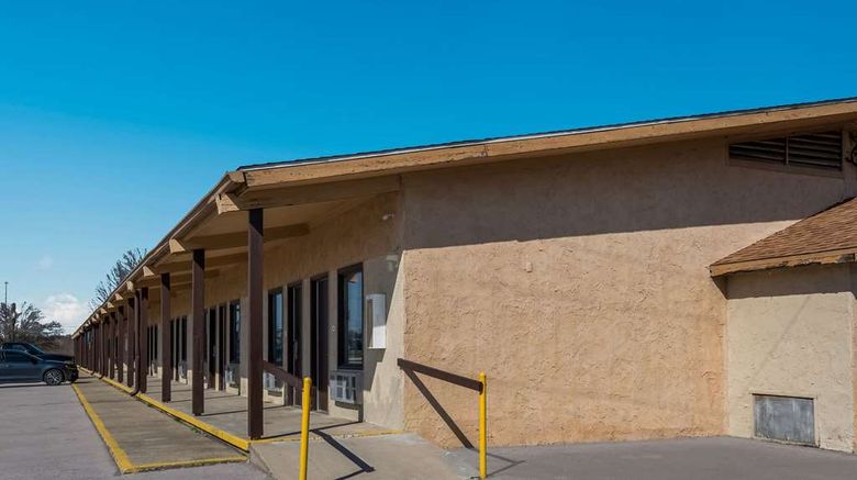 <b>Rodeway Inn Exterior</b>. Images powered by <a href="https://iceportal.shijigroup.com/" title="IcePortal" target="_blank">IcePortal</a>.