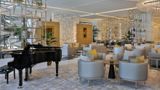 <b>Hilton Dubai Palm Jumeirah Lobby</b>. Images powered by <a href="https://iceportal.shijigroup.com/" title="IcePortal" target="_blank">IcePortal</a>.