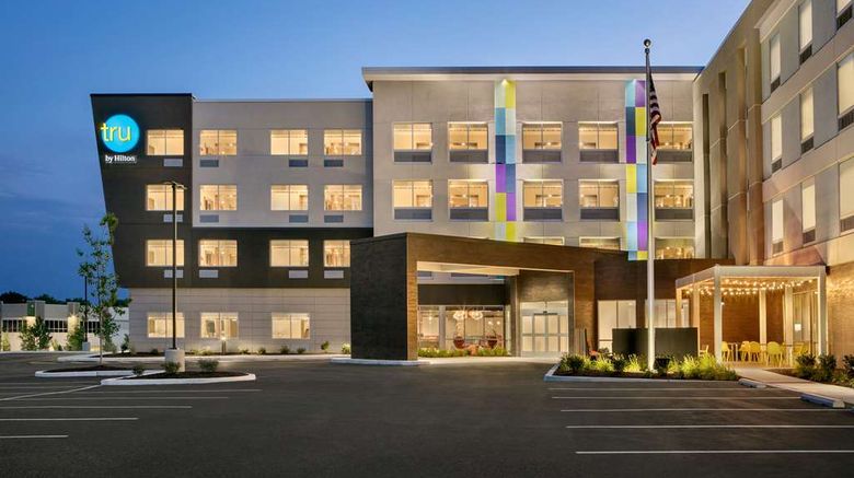 <b>Tru by Hilton Easton Exterior</b>. Images powered by <a href="https://iceportal.shijigroup.com/" title="IcePortal" target="_blank">IcePortal</a>.