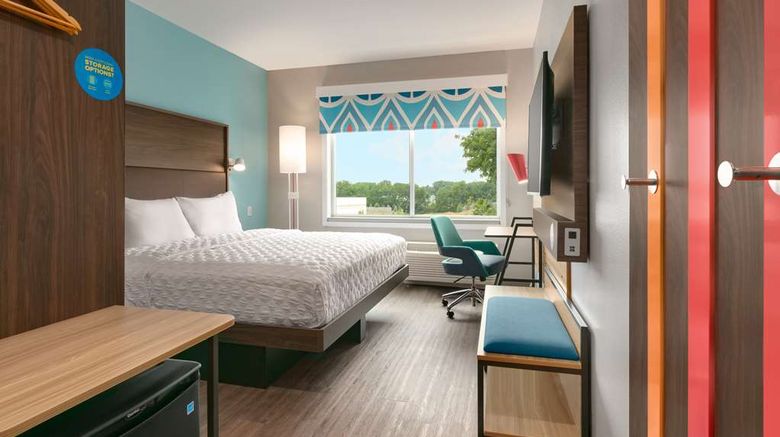 <b>Tru by Hilton Easton Room</b>. Images powered by <a href="https://iceportal.shijigroup.com/" title="IcePortal" target="_blank">IcePortal</a>.