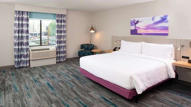 <b>Hilton Garden Inn Seattle/Lynnwood Room</b>. Images powered by <a href="https://iceportal.shijigroup.com/" title="IcePortal" target="_blank">IcePortal</a>.