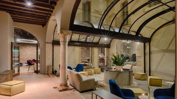NH Collection Verona Lobby