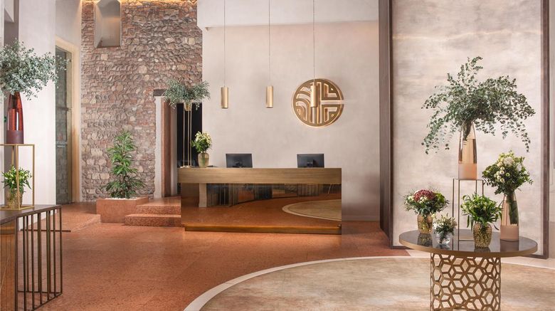 <b>NH Collection Verona Lobby</b>. Images powered by <a href="https://iceportal.shijigroup.com/" title="IcePortal" target="_blank">IcePortal</a>.