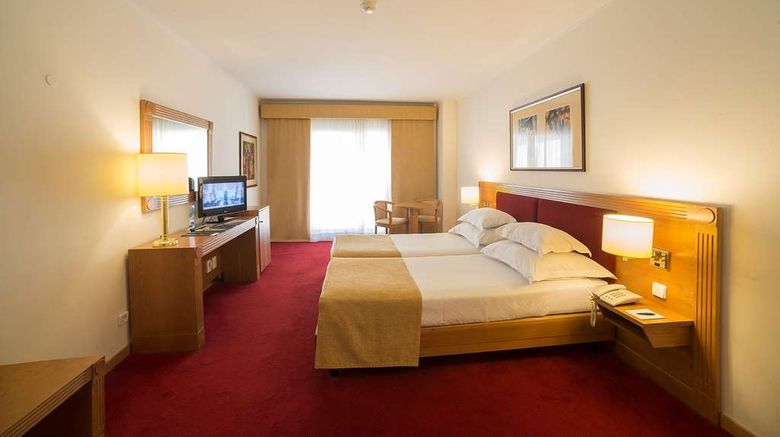 <b>Vila Gale Estoril Room</b>. Images powered by <a href="https://iceportal.shijigroup.com/" title="IcePortal" target="_blank">IcePortal</a>.
