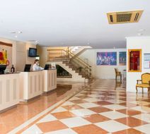 Vila Gale Estoril Lobby