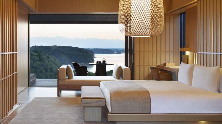 Amanemu Suite