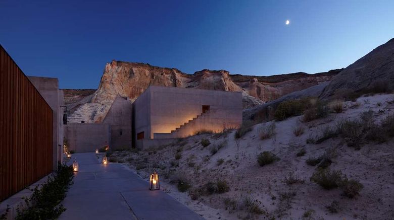 <b>Amangiri Health</b>. Images powered by <a href="https://iceportal.shijigroup.com/" title="IcePortal" target="_blank">IcePortal</a>.