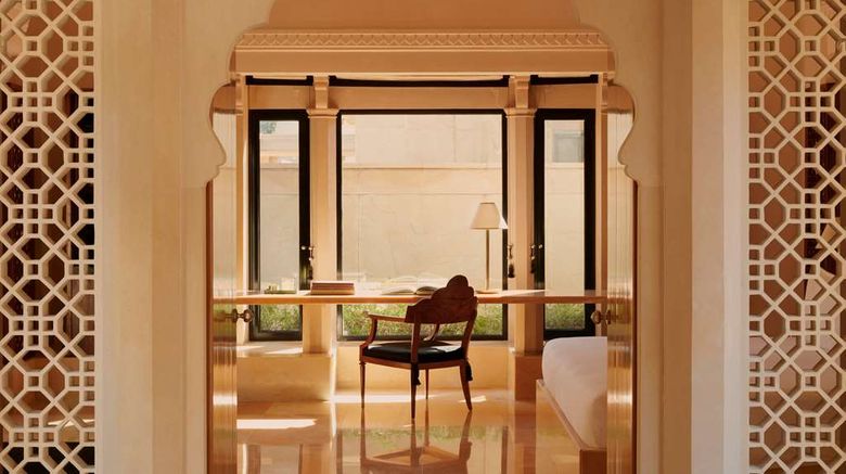 <b>Amanbagh Suite</b>. Images powered by <a href="https://iceportal.shijigroup.com/" title="IcePortal" target="_blank">IcePortal</a>.