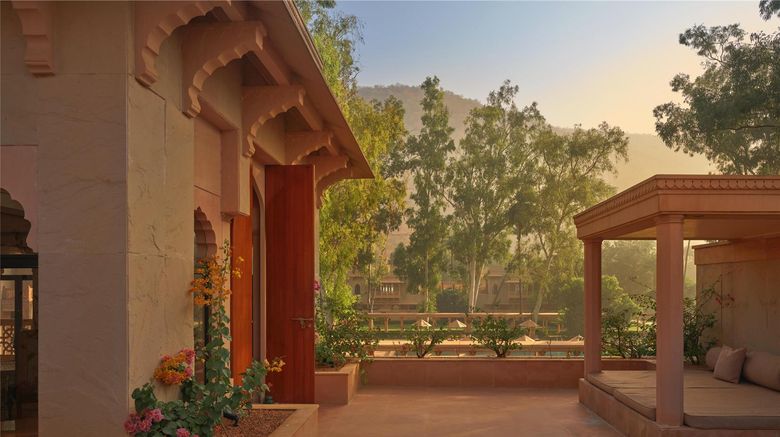 <b>Amanbagh Suite</b>. Images powered by <a href="https://iceportal.shijigroup.com/" title="IcePortal" target="_blank">IcePortal</a>.