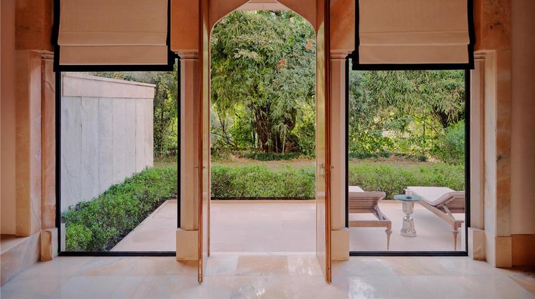 <b>Amanbagh Suite</b>. Images powered by <a href="https://iceportal.shijigroup.com/" title="IcePortal" target="_blank">IcePortal</a>.