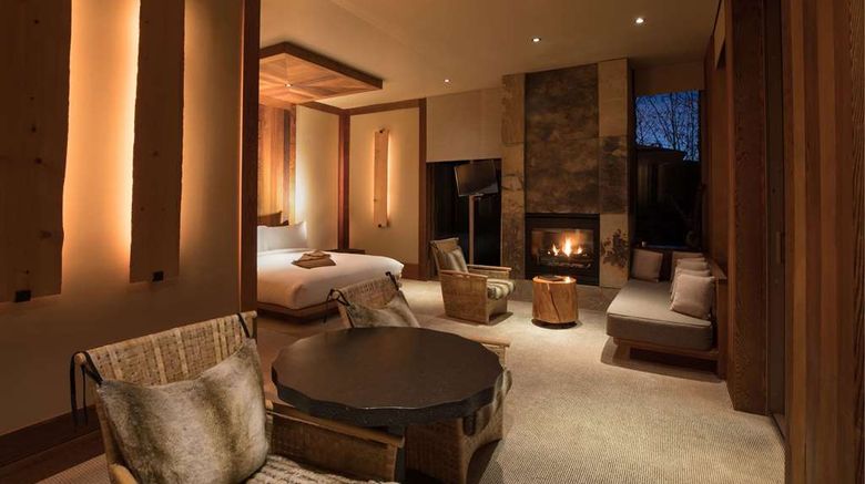 <b>Amangani Suite</b>. Images powered by <a href="https://iceportal.shijigroup.com/" title="IcePortal" target="_blank">IcePortal</a>.