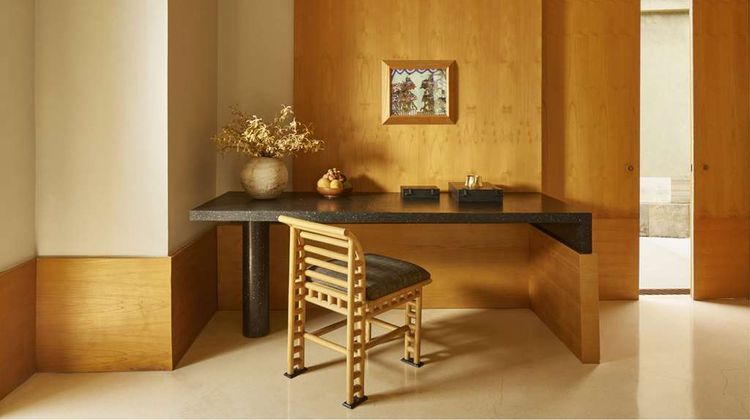 Amanjiwo Suite