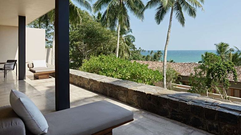 <b>Amanwella Suite</b>. Images powered by <a href="https://iceportal.shijigroup.com/" title="IcePortal" target="_blank">IcePortal</a>.