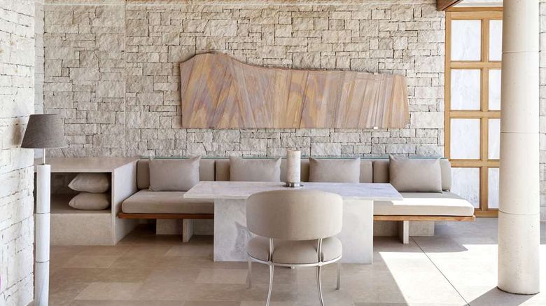 <b>Amanzoe Room</b>. Images powered by <a href="https://iceportal.shijigroup.com/" title="IcePortal" target="_blank">IcePortal</a>.
