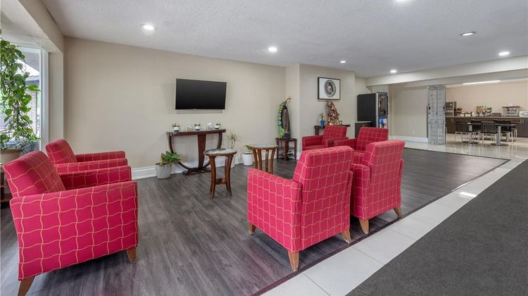 SureStay Hotel by BW Kemptville Lobby