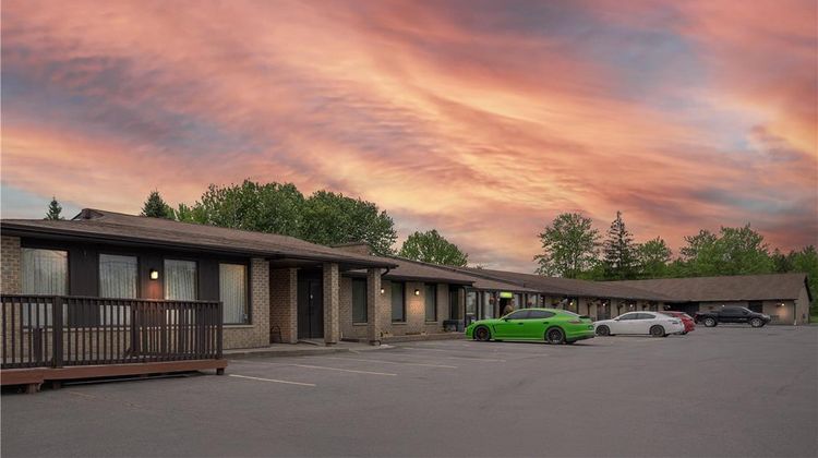 SureStay Hotel by BW Kemptville Exterior