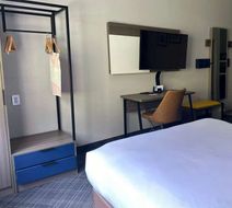 Comfort Inn & Suites Calhoun Room
