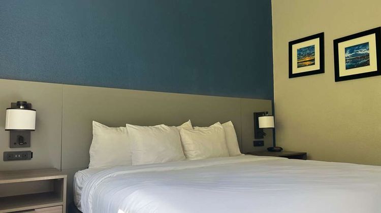 Comfort Inn & Suites Calhoun Room