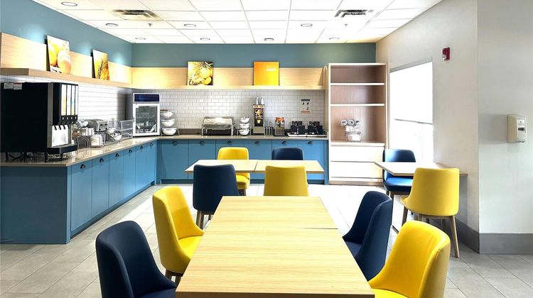 Comfort Inn & Suites Calhoun Restaurant