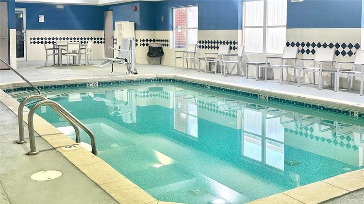 Comfort Inn & Suites Calhoun Pool