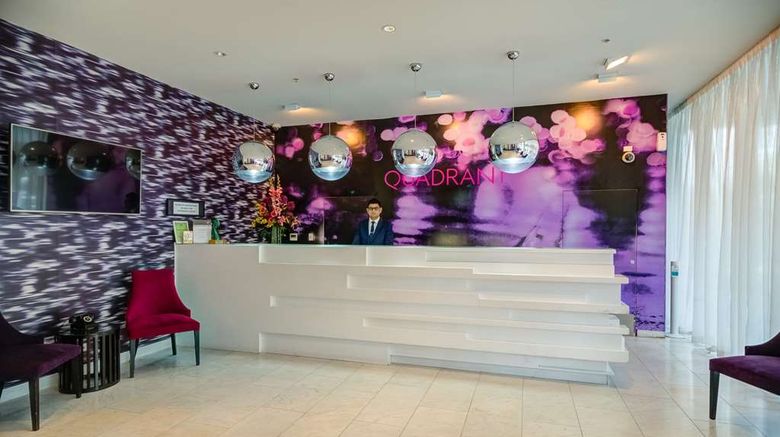 <b>The Quadrant Lobby</b>. Images powered by <a href="https://iceportal.shijigroup.com/" title="IcePortal" target="_blank">IcePortal</a>.