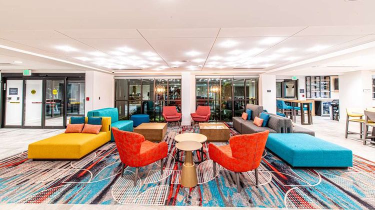 Hilton Garden Inn Asheville South Lobby