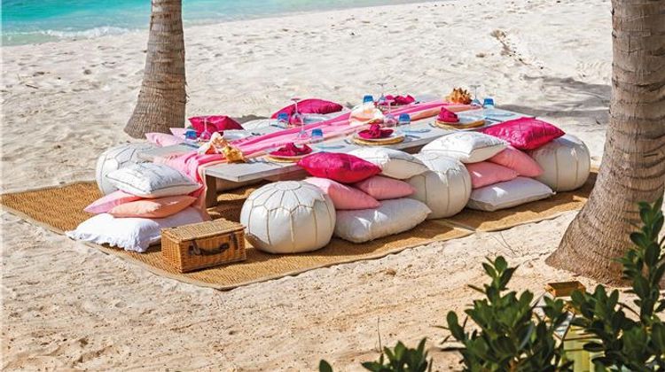 Zemi Beach House Hotel & Spa Exterior