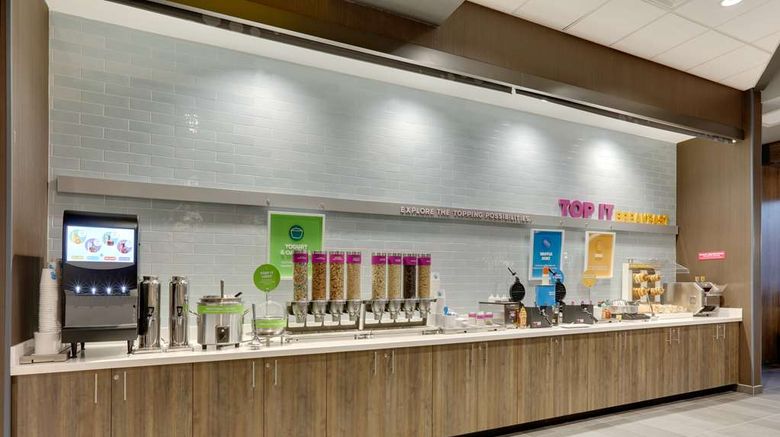 <b>Tru by Hilton Euless DFW Airport Restaurant</b>. Images powered by <a href="https://iceportal.shijigroup.com/" title="IcePortal" target="_blank">IcePortal</a>.