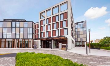 Hampton by Hilton Dubai Al Seef